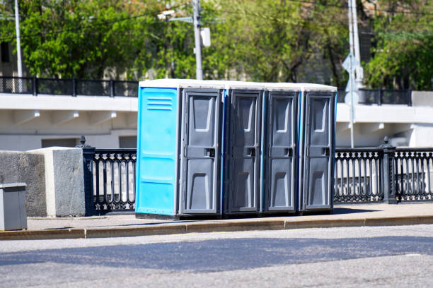 Porta potty rental for outdoor events in Louisiana, MO