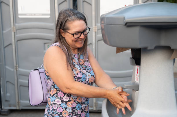 Best Porta potty delivery and setup  in Louisiana, MO